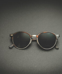 Sleek Aviator Sunglasses